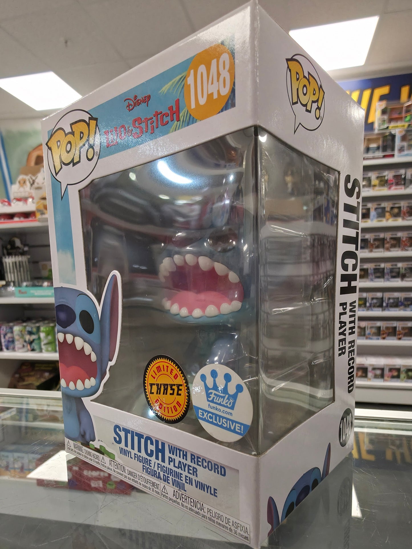 POP! Disney: Stitch with Record Player 1048 Chase