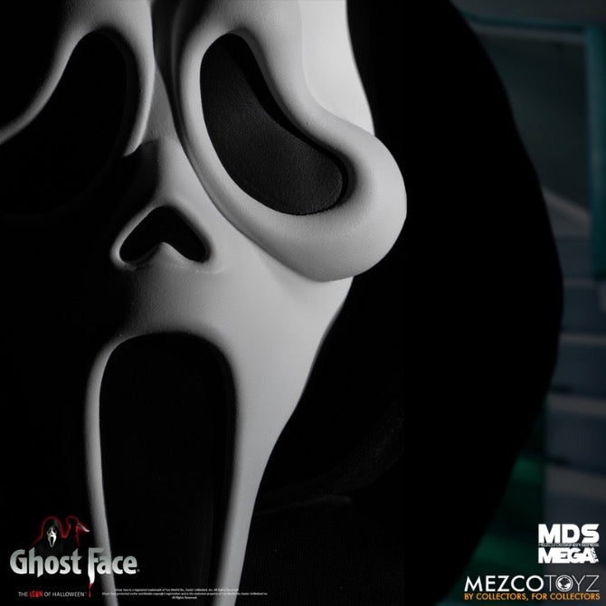 Ghost Face 15" MDS Mega Scale Figure - Scream (Mezco)