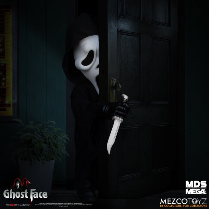 Ghost Face 15" MDS Mega Scale Figure - Scream (Mezco)