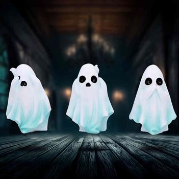 Three Wise Ghosts